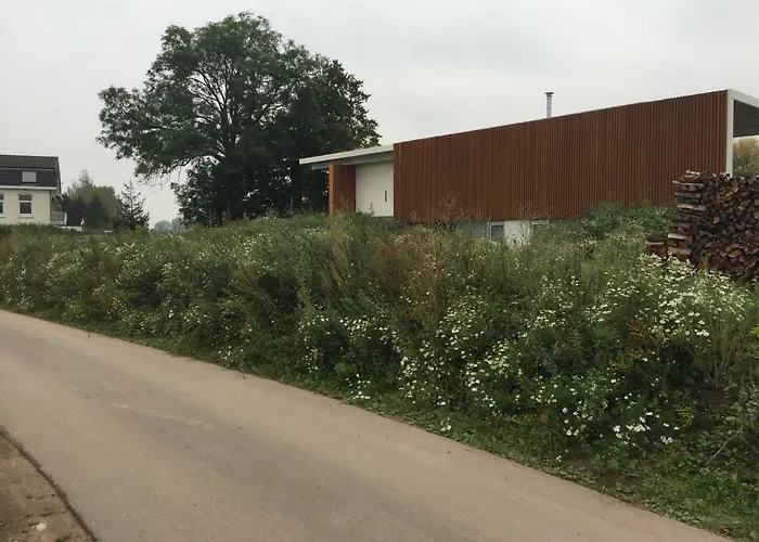 Mooij Bed & Breakfast 3*